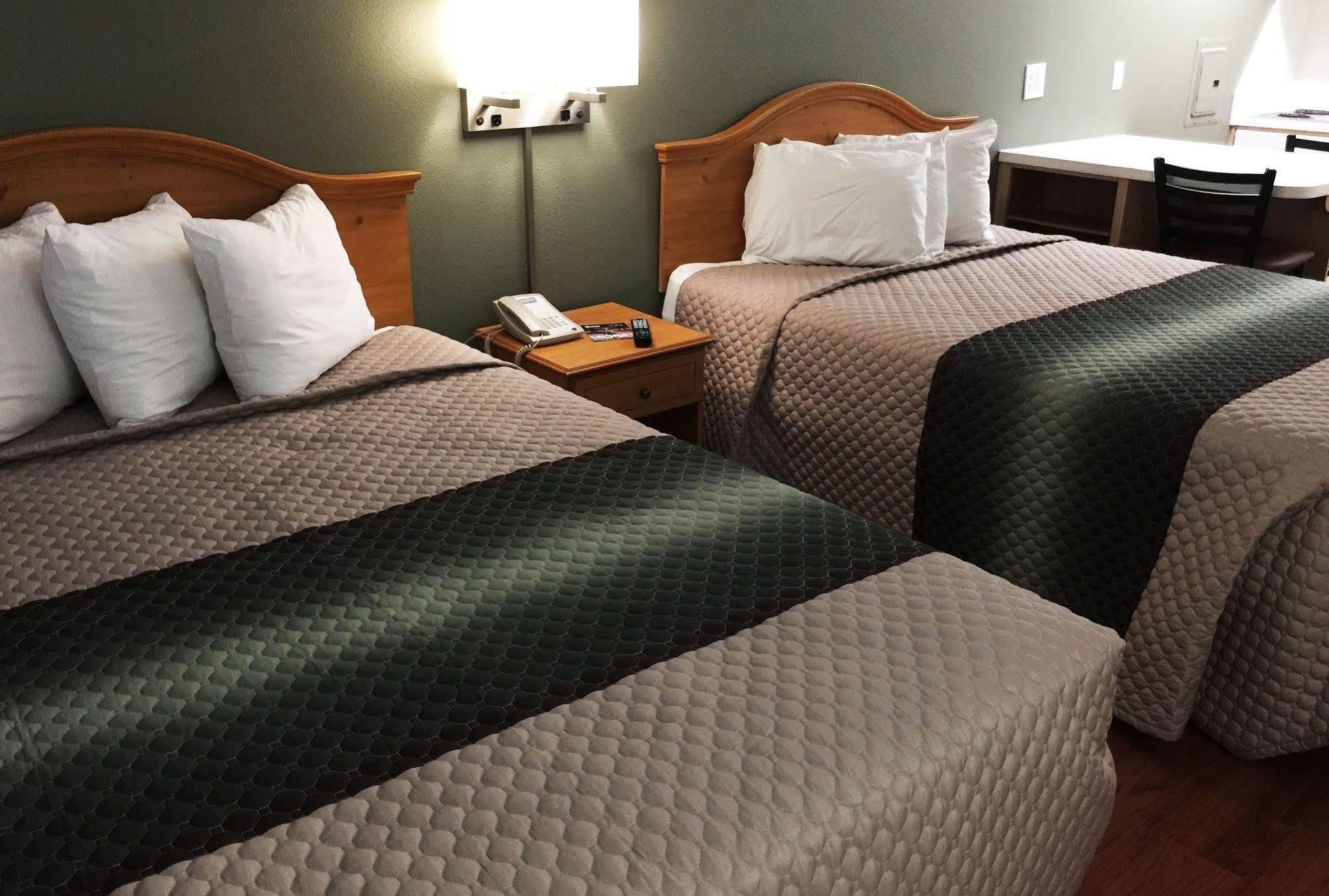 Motel Hometowne - West Oaks - Energy Corridor Houston