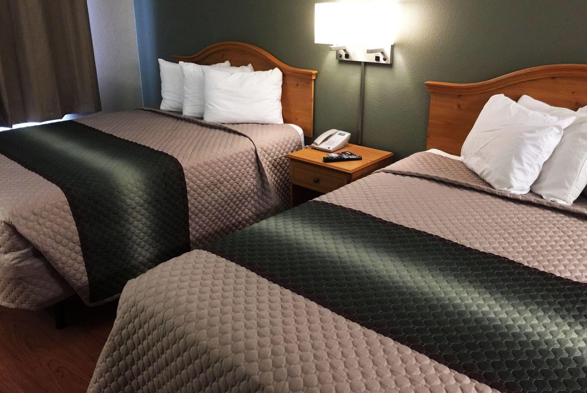 Hometowne - West Oaks - Energy Corridor Motel