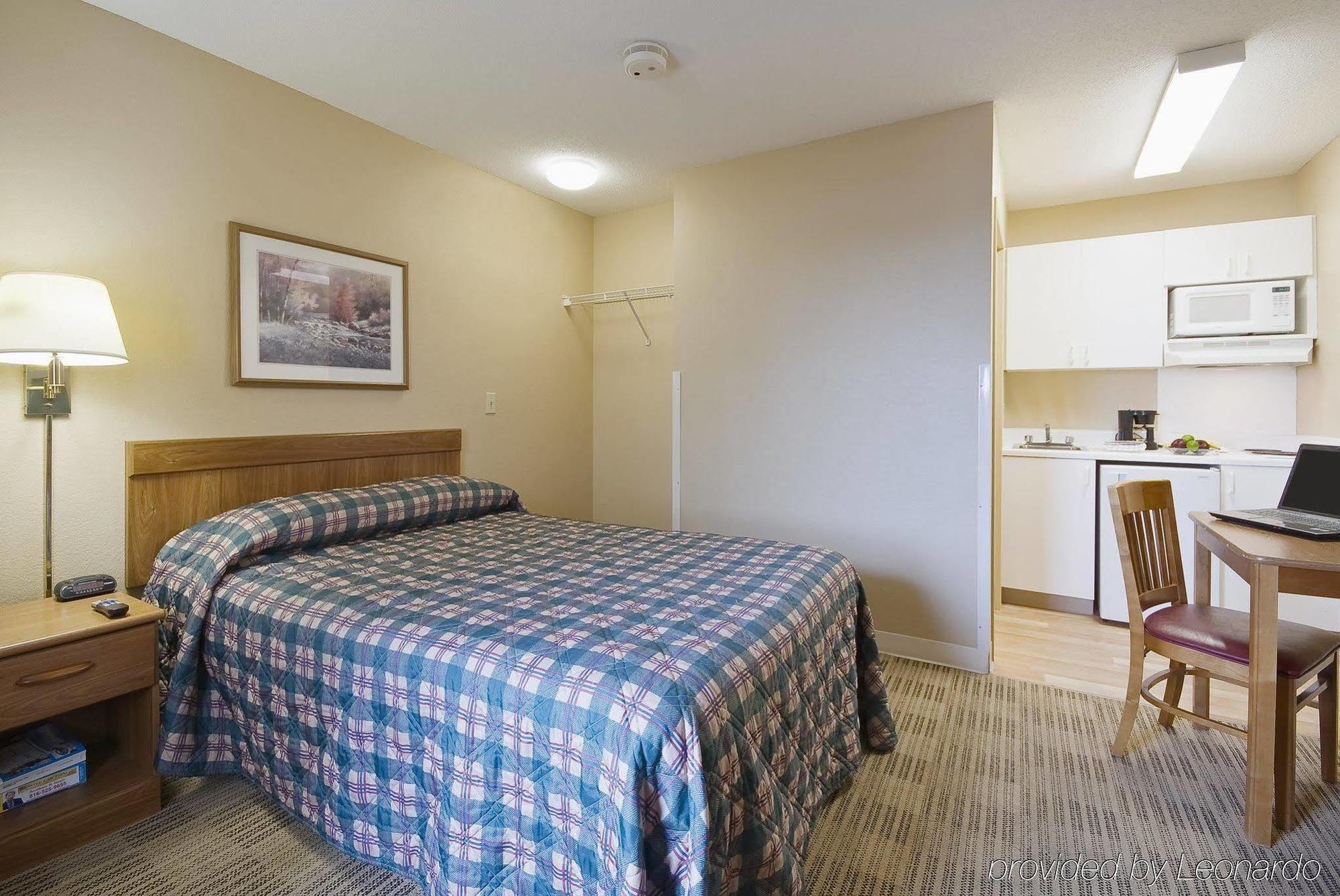 Hometowne - West Oaks - Energy Corridor Motel